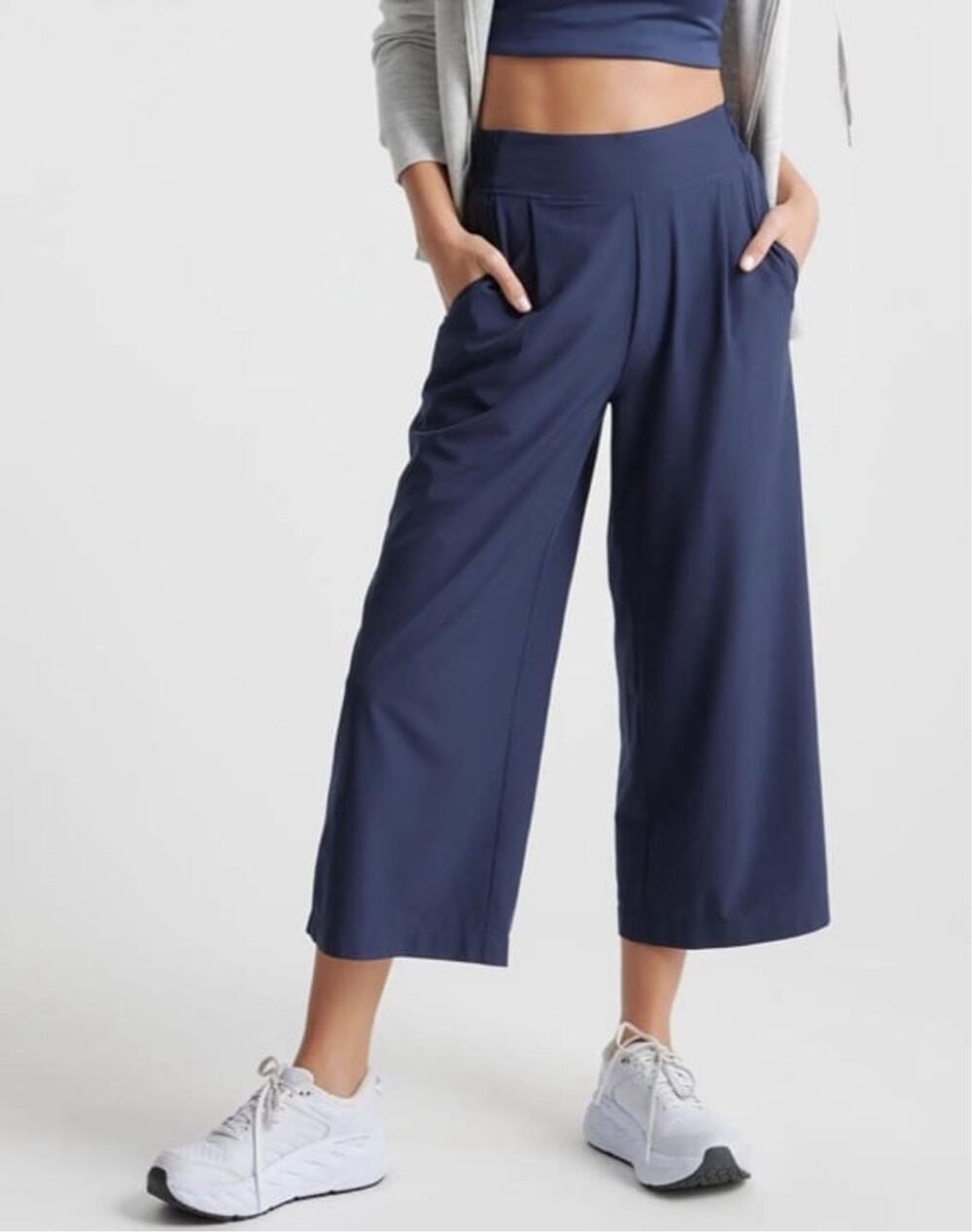 Quince Performance Tech Navy Stretch Wide Leg Crop Pants Women’s Small